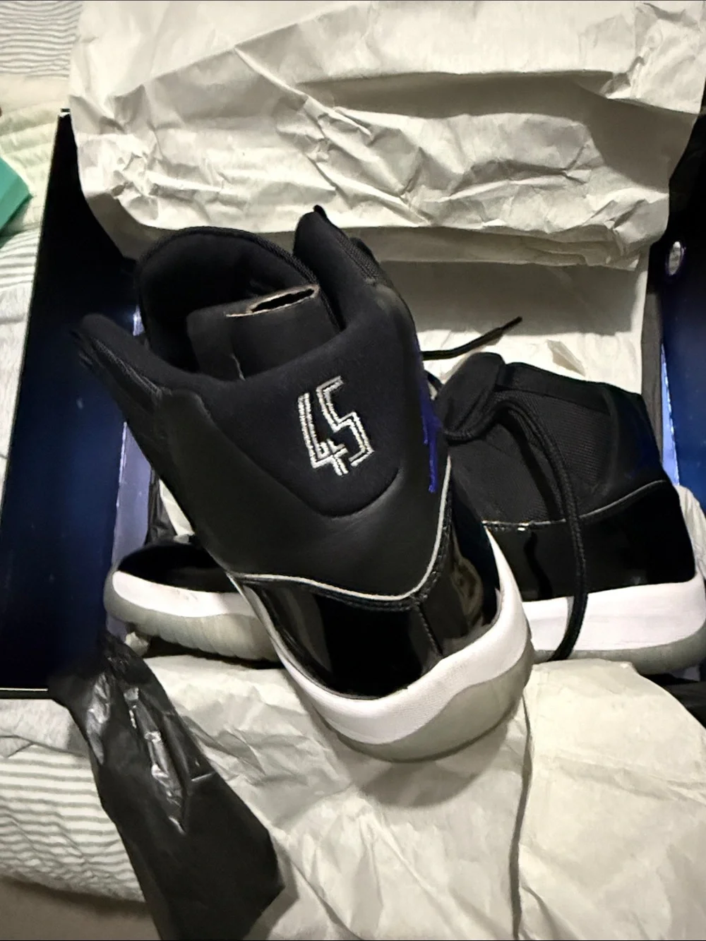 Air Jordan Retro 11 ‘Space Jam’